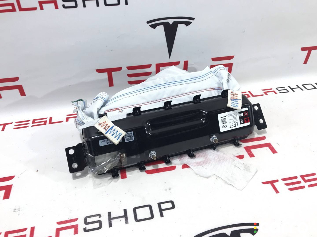 1143753-00-A, 1077825-00-D Подушка безопасности коленная Tesla Model S 2-й рест 2021г. - фото №2