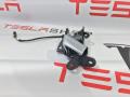 1008436-00-E, 1002973-00-G ручка внутренняя двери передней левой Tesla Model S 2017г. - фото №3