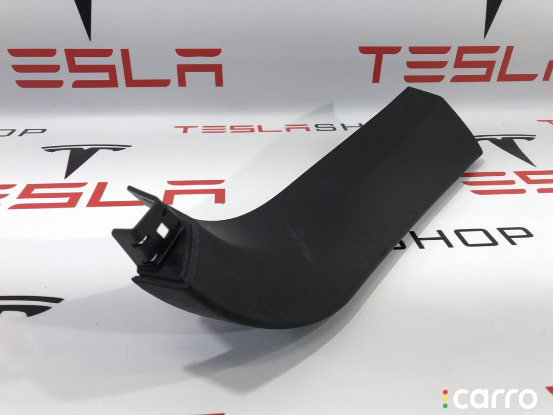 1009254-00-G, 1009235-00-I Накладка крышки багажника Tesla Model S 2017г. - фото №3