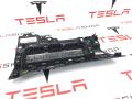 1563013-00-E Накладка декоративная на торпедо нижняя Tesla Model S 2-й рест 2021г. - фото №3