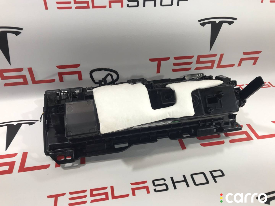 1563041-99-G, 1601945-L1-B Бардачок Tesla Model S 2-й рест 2021г. - фото №5