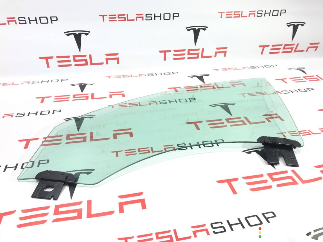 600654700E стекло двери передней левой Tesla Model S 2017г. - фото №2