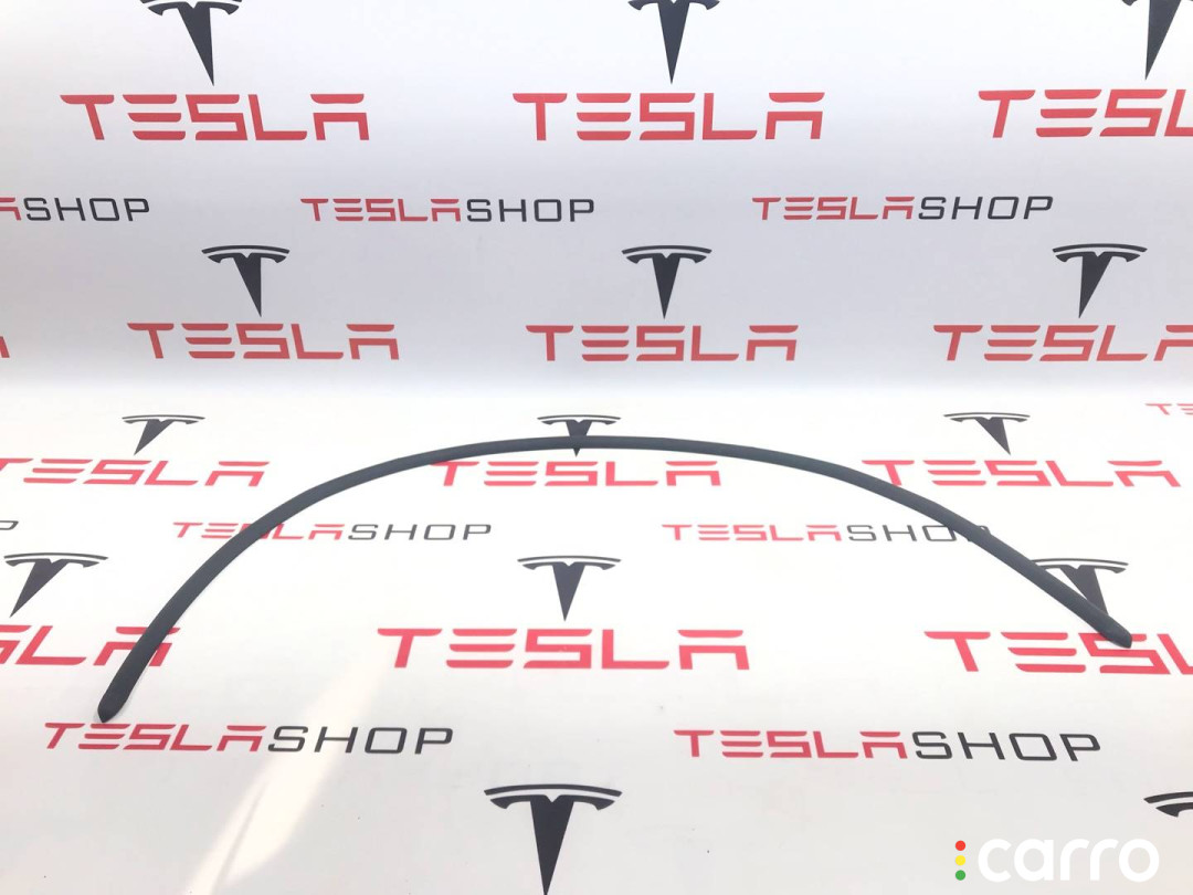 1609409-00-A уплотнитель капота Tesla Model S 2-й рест 2021г. - фото №1