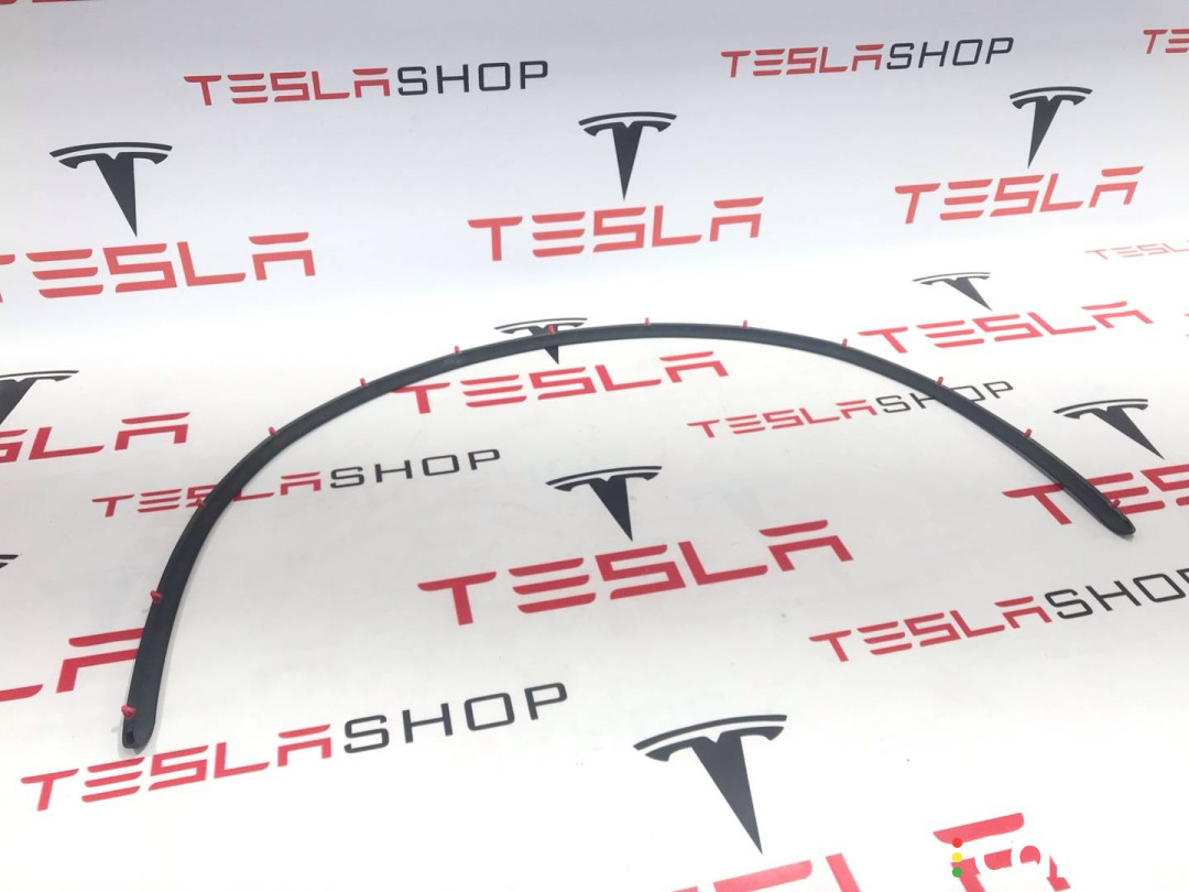 1609409-00-A уплотнитель капота Tesla Model S 2-й рест 2021г. - фото №4