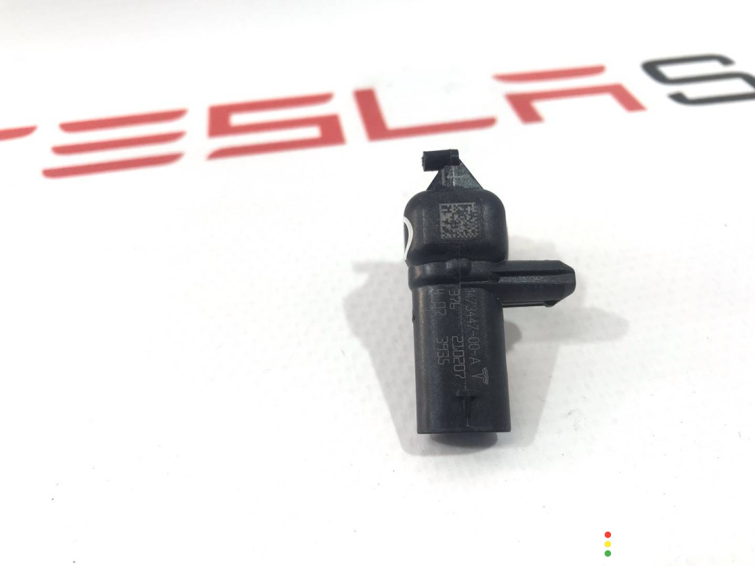 1473447-00-A датчик удара Tesla Model S 2-й рест 2021г. - фото №3