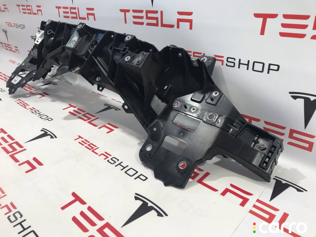 1608181-00-B, 1610659-00-B передняя панель (телевизор) Tesla Model S 2-й рест 2021г. - фото №3