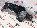 1608181-00-B, 1610659-00-B передняя панель (телевизор) Tesla Model S 2-й рест 2021г. - фото №3