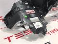 1608181-00-B, 1610659-00-B передняя панель (телевизор) Tesla Model S 2-й рест 2021г. - фото №7