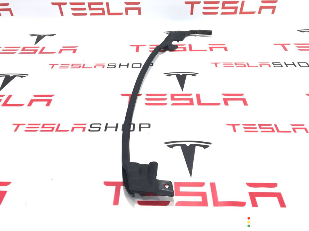 100542200D Уплотнитель задней двери Tesla Model S 2-й рест 2021г. - фото №1