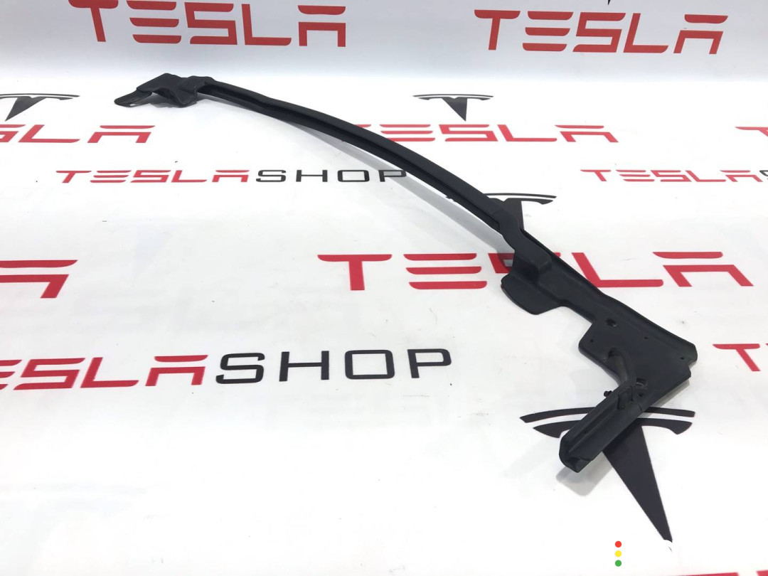100542200D Уплотнитель задней двери Tesla Model S 2-й рест 2021г. - фото №3