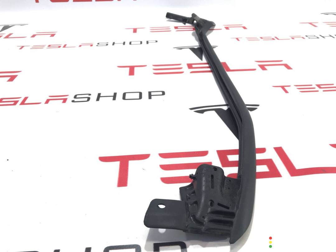 100542200D Уплотнитель задней двери Tesla Model S 2-й рест 2021г. - фото №4