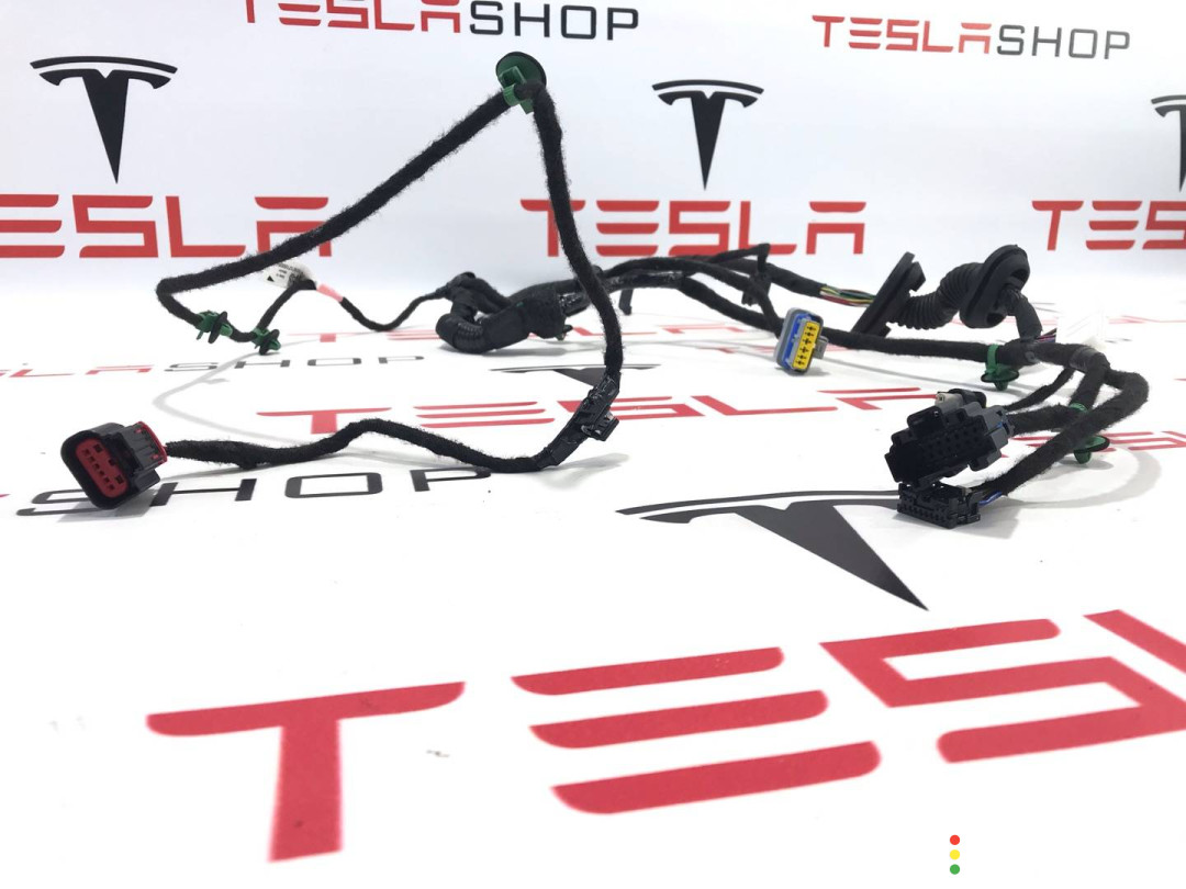 2486399-00-C Электропроводка двери Tesla Model S 2-й рест 2021г. - фото №3