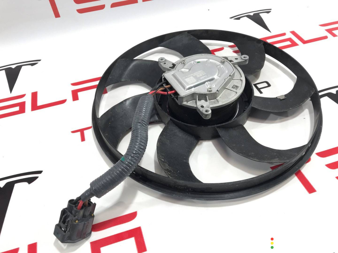 1589350-00-B Вентилятор радиатора Tesla Model S 2-й рест 2021г. - фото №3