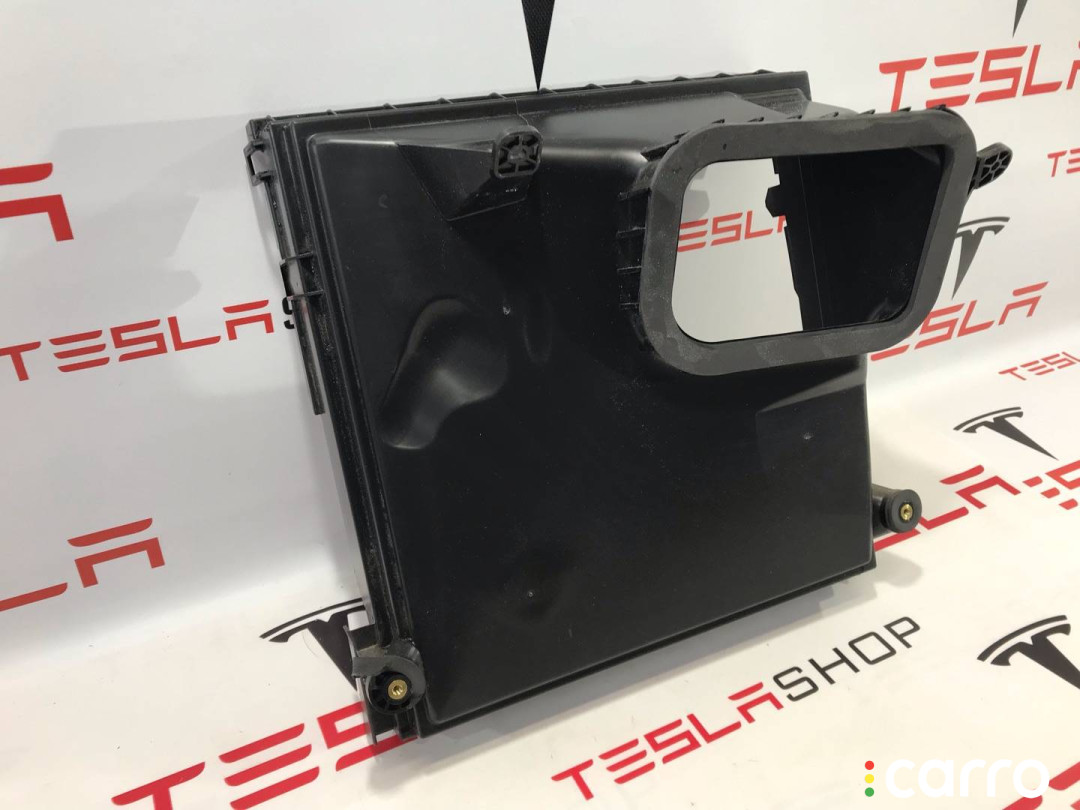 1647254-00-A, 1608307-00-A, 1750575-80-B Корпус воздушного фильтра Tesla Model S 2-й рест 2021г. - фото №2