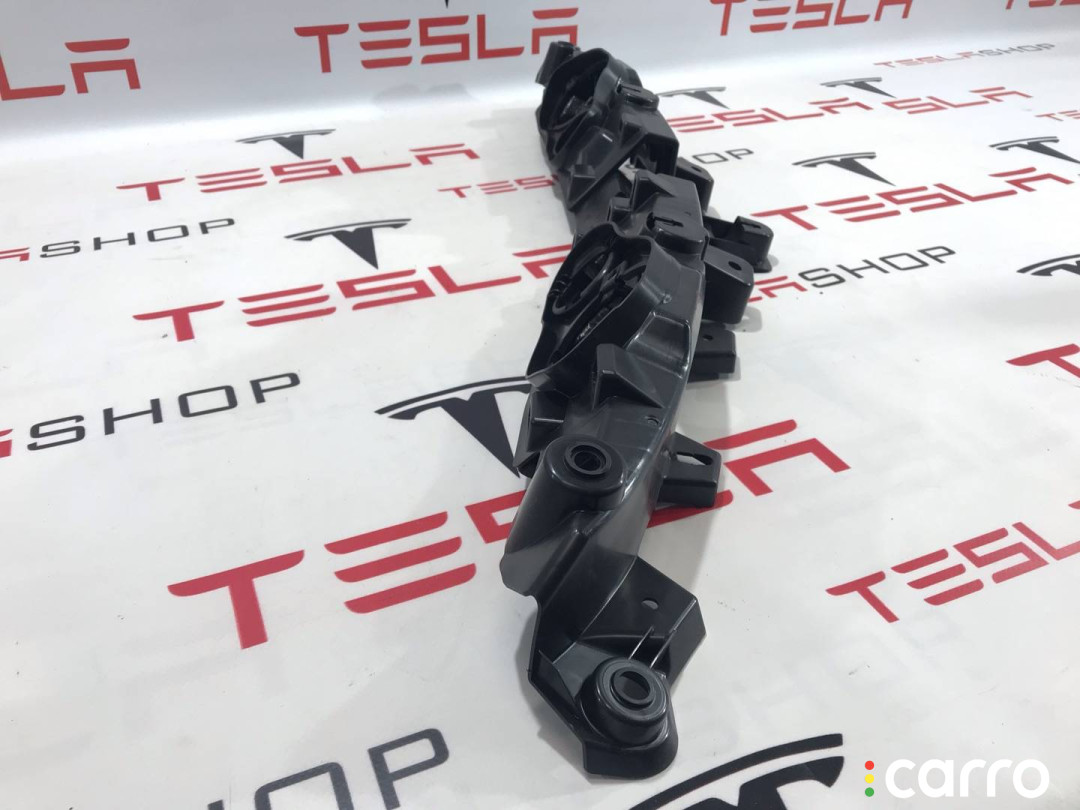 1613720-00-B, 1617890-00-B Накладка крышки багажника Tesla Model S 2-й рест 2021г. - фото №2