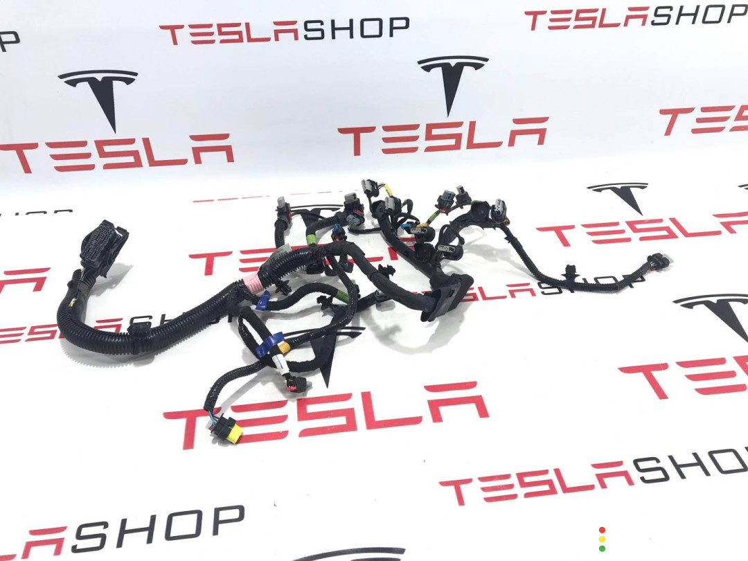 1547595-00-B, 2068767-00-B проводка Tesla Model Y 2020г. - фото №1