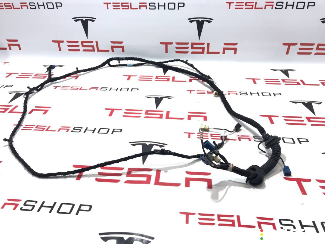 1004429-00-H Проводка крышки багажника Tesla Model S 2015г. - фото №2