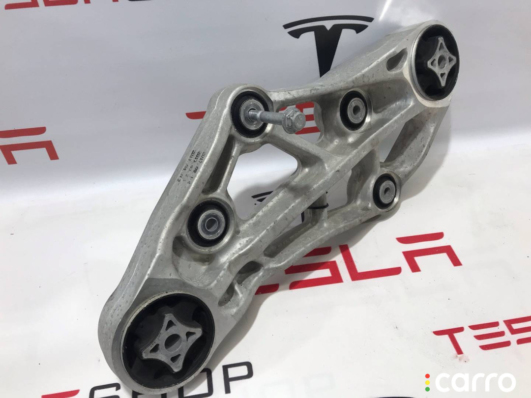 103530000E, 1035000-01-J, 1072964-00-A, 1078944-00-B Болт Tesla Model X 2017г. - фото №4