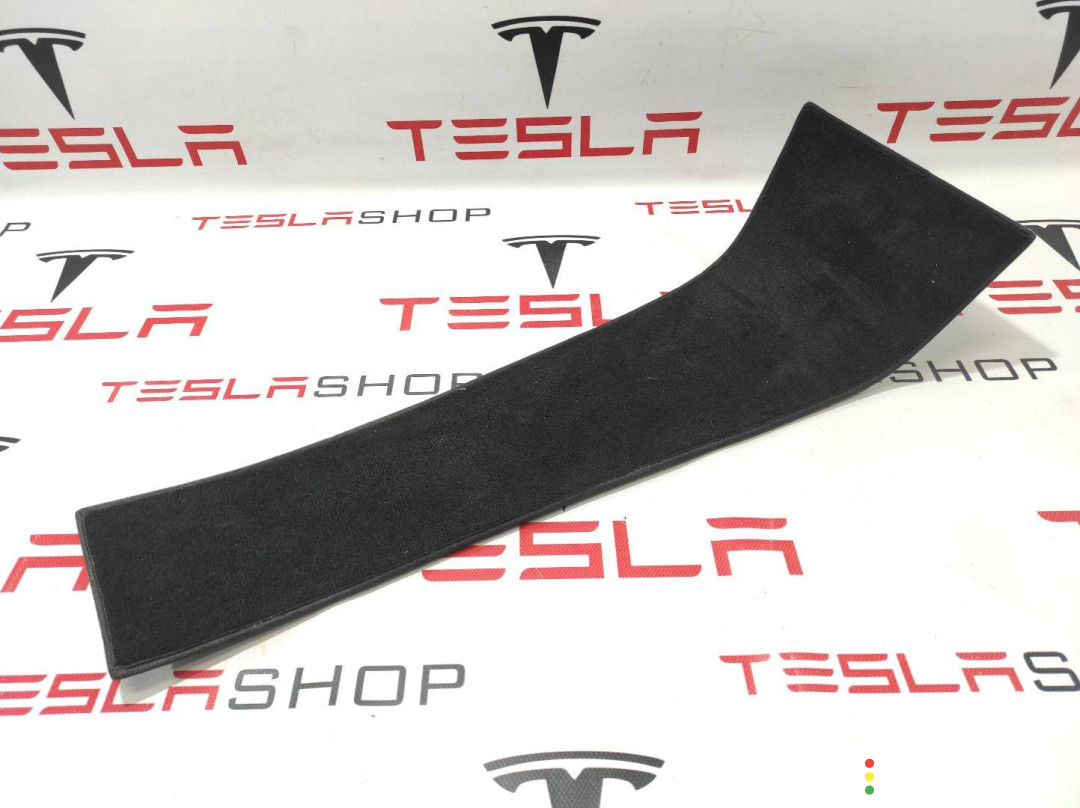 1002390-00-F коврик консоли Tesla Model S 2016г. - фото №1