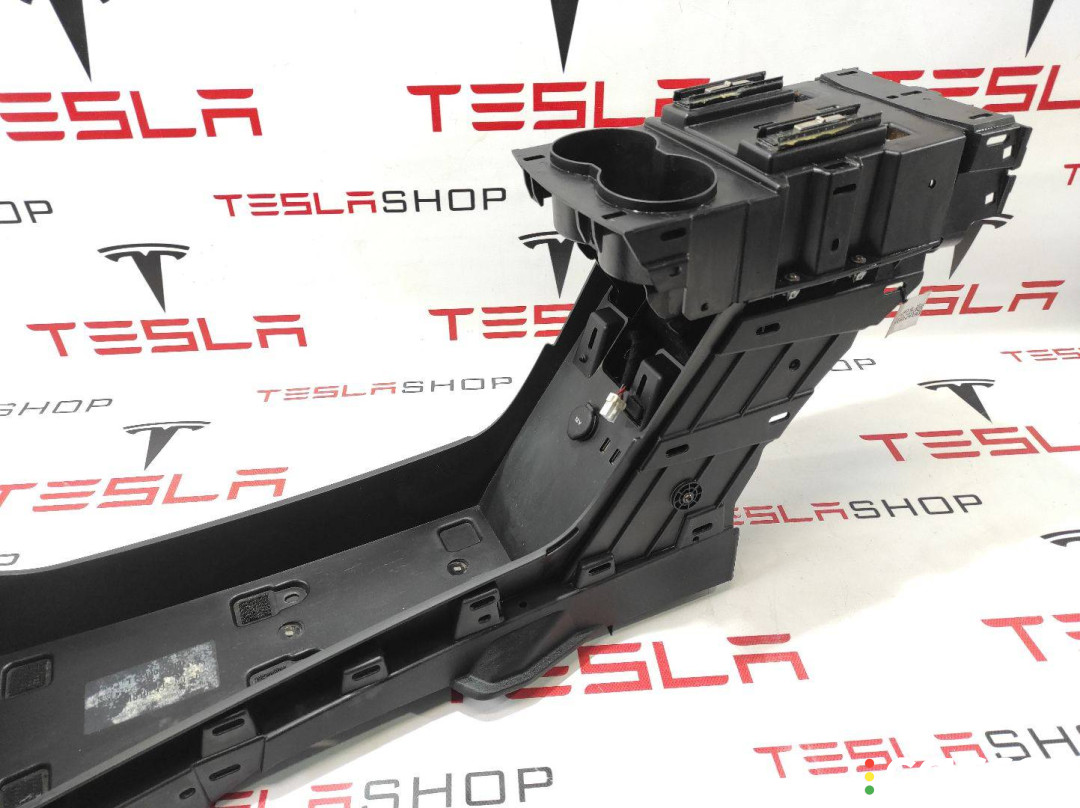 1010249-00-A Центральная консоль Tesla Model S 2016г. - фото №4