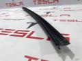 1032179-00-C, 1483693-00-A уплотнитель задний левый Tesla Model X 2017г. - фото №3