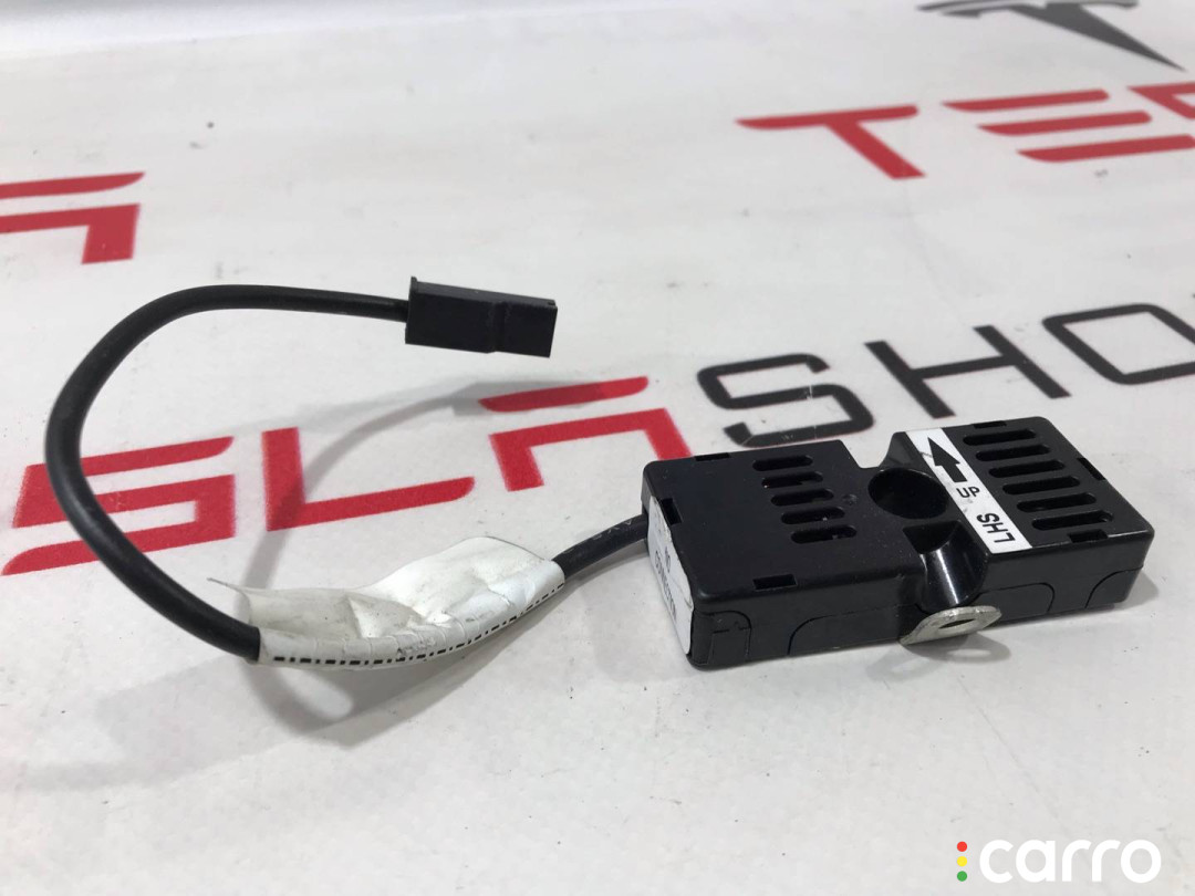 101200201B антенна Tesla Model X 2017г. - фото №1
