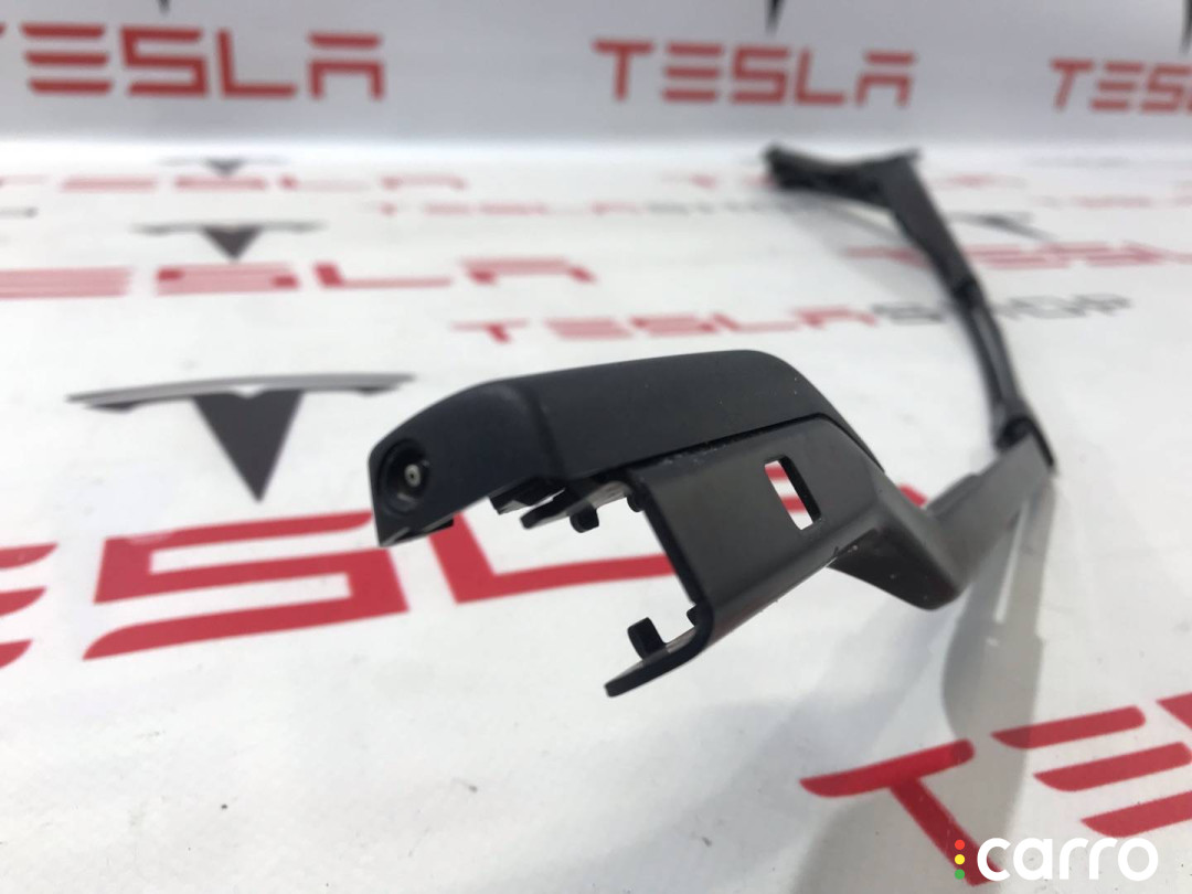 1076727-00-C щеткодержатель (поводок стеклоочистителя, дворник) Tesla Model 3 2020г. - фото №4