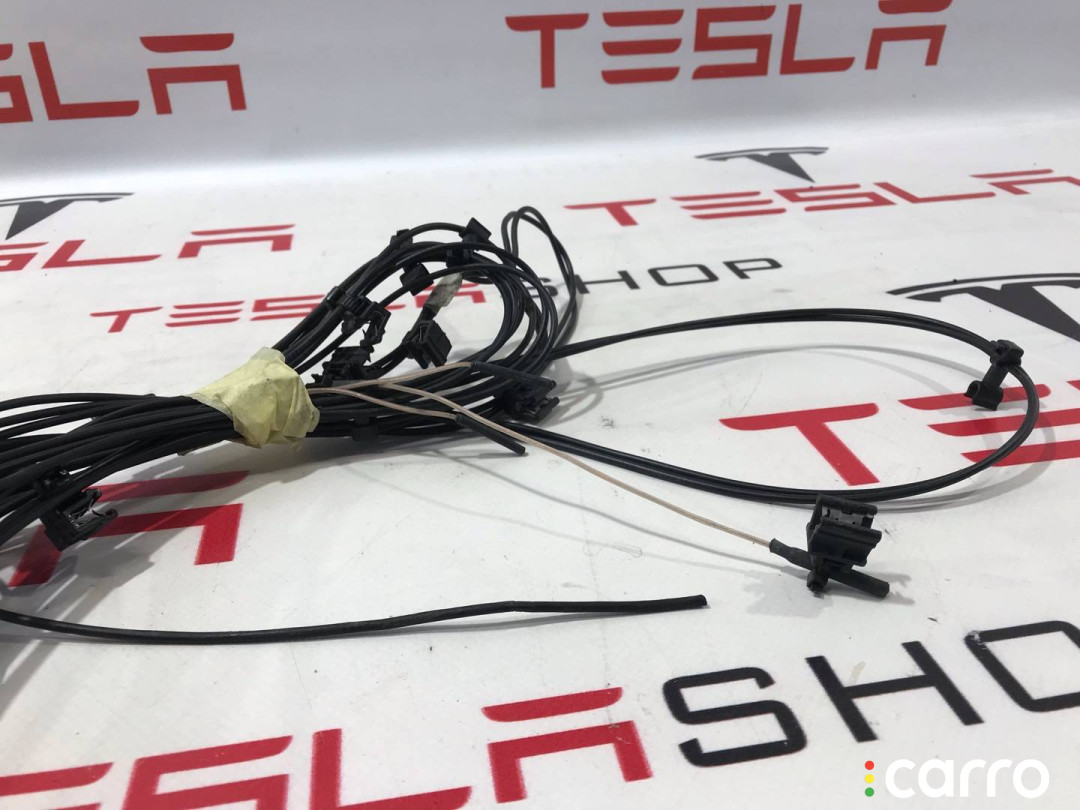 1034601-00-D антенна Tesla Model S 2015г. - фото №3