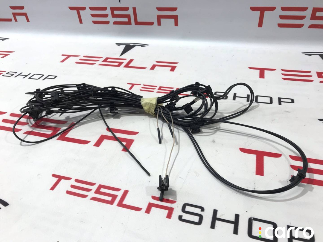 1034601-00-D антенна Tesla Model S 2015г. - фото №5