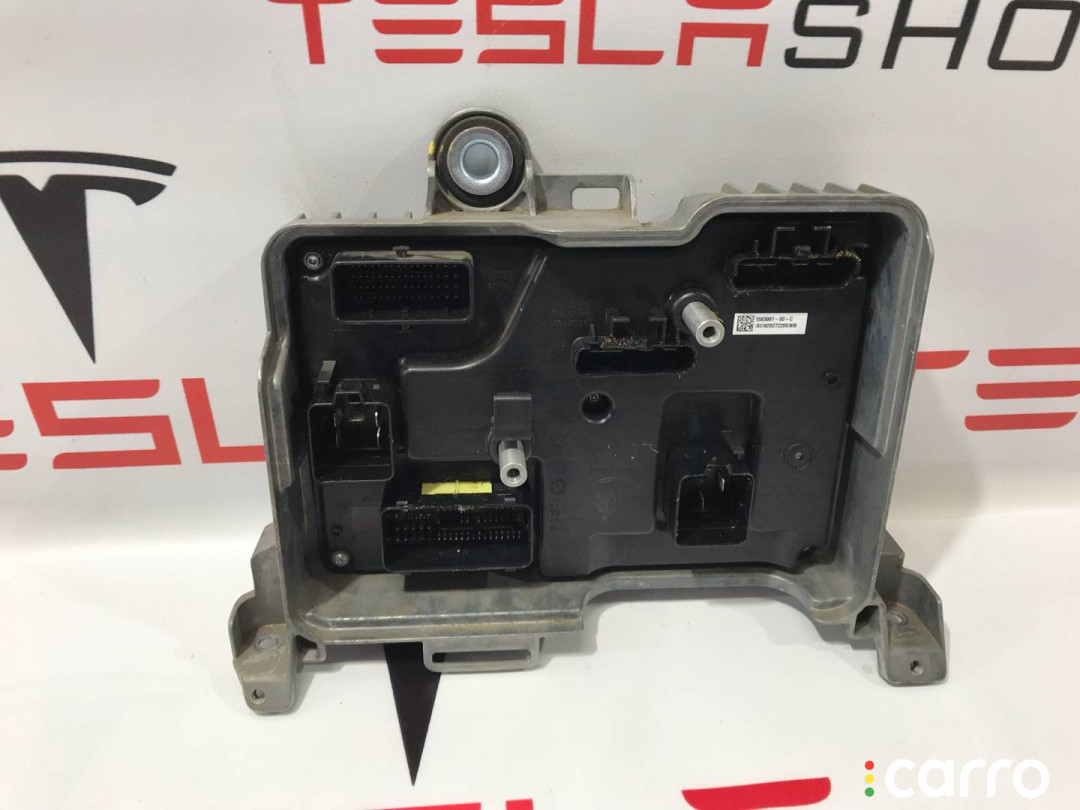 1497324-00-F, 1569303-00-A, 1583991-00-C блок управления BCM (бортовой сети) Tesla Model 3 2020г. - фото №1