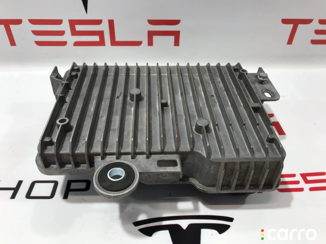 1497324-00-F, 1569303-00-A, 1583991-00-C блок управления BCM (бортовой сети) Tesla Model 3 2020г. - фото №4