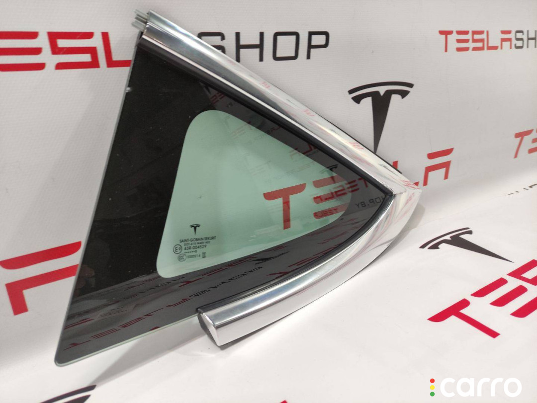 1080703-00- Форточка в заднее крыло Tesla Model 3 2020г. - фото №1