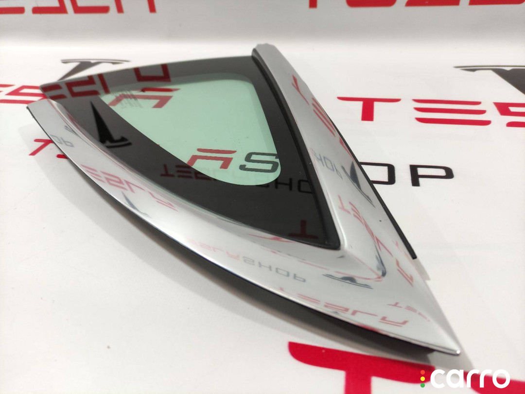 1080703-00- Форточка в заднее крыло Tesla Model 3 2020г. - фото №3