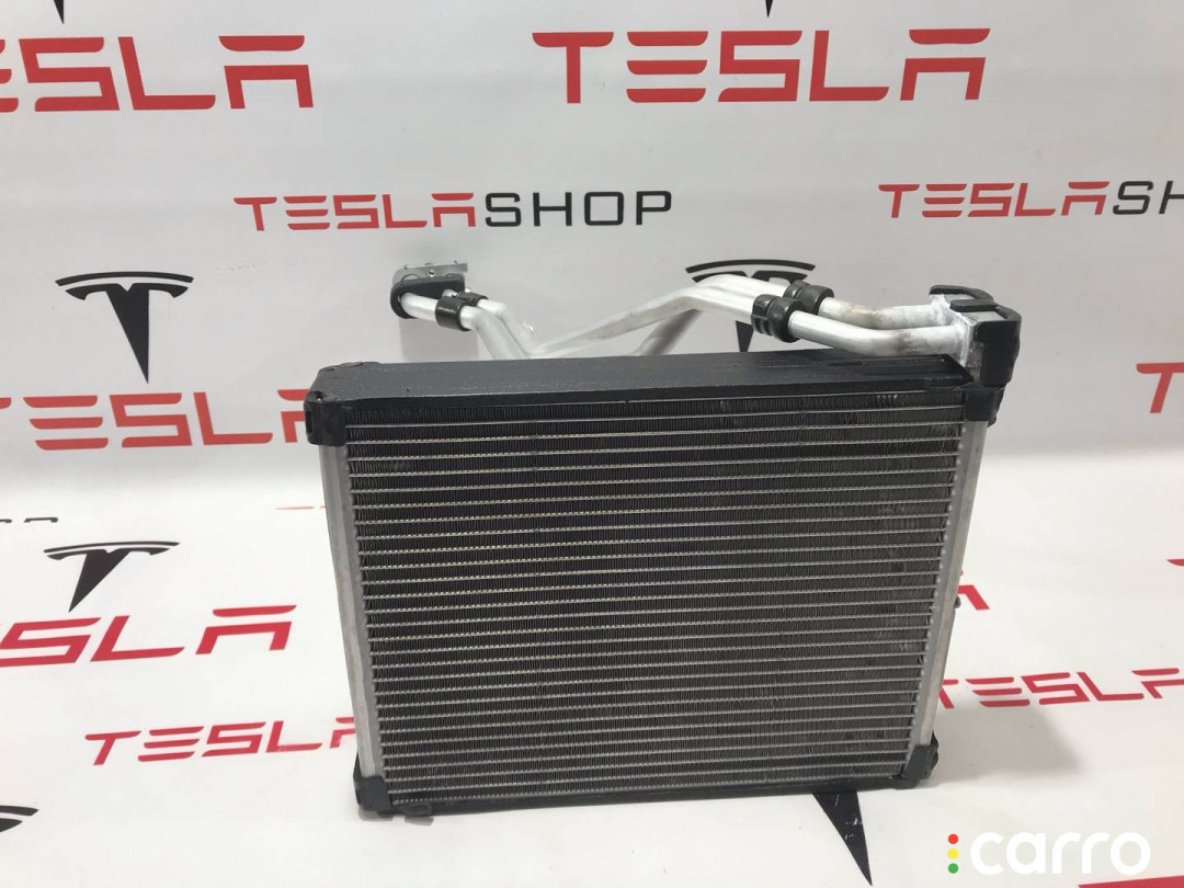 1099999-00-I, T74854B, T86957B радиатор отопителя (печки) Tesla Model 3 2019г. - фото №1