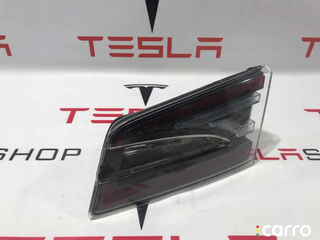 6005924-00-E фонарь крышки багажника правый Tesla Model S - фото №1