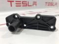 1037000-00-F, 1134783-00-J, 1038470-00-C Штуцер Tesla Model S 2015г. - фото №4