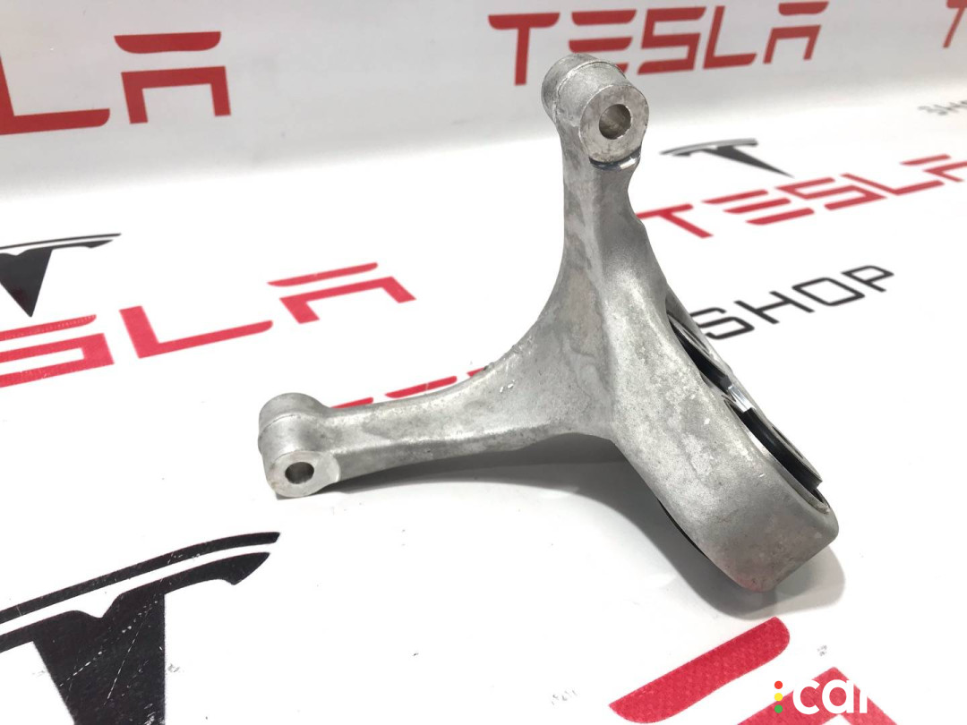 103530000E, 1035000-01-J, 1055368-00-G кронштейн двигателя левый Tesla Model S 2015г. - фото №3