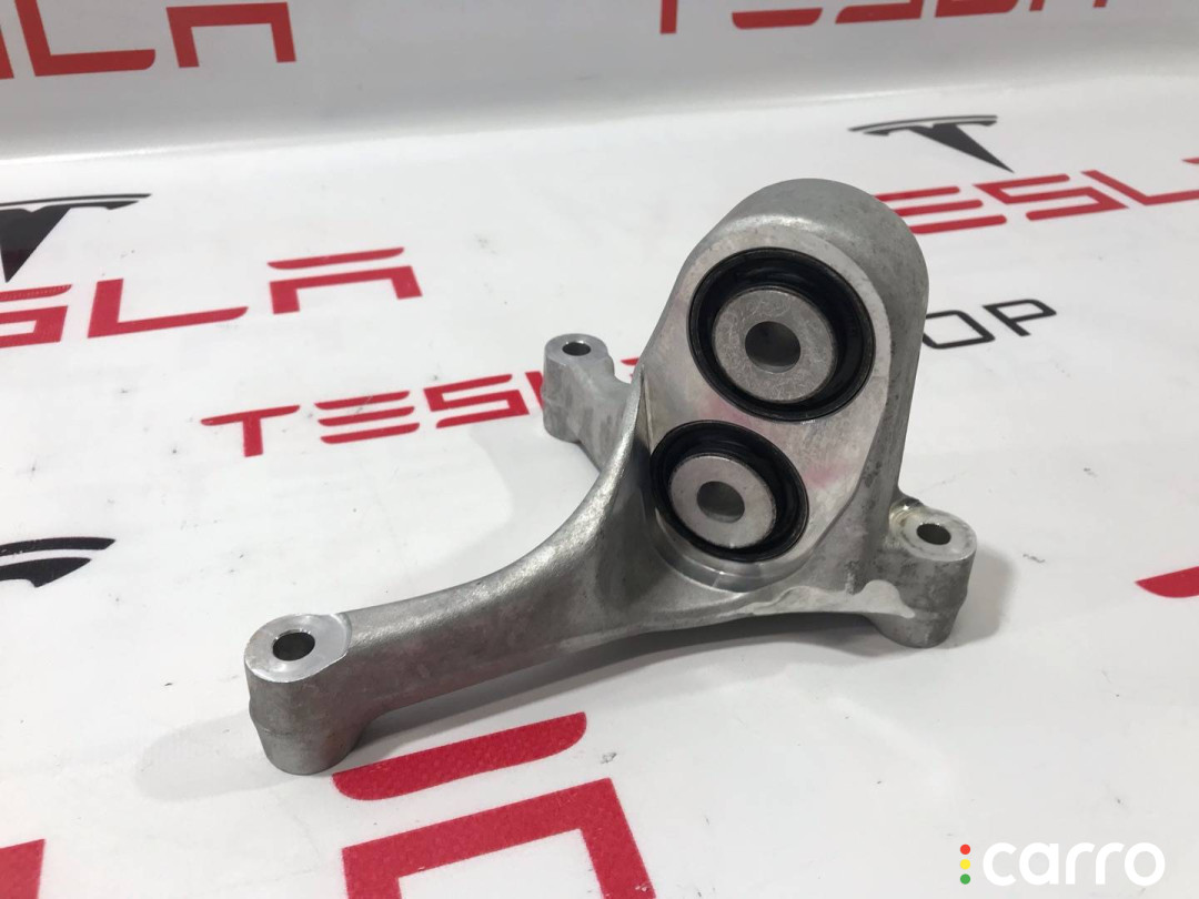 103530000E, 1035000-01-J, 1055368-00-G кронштейн двигателя левый Tesla Model S 2015г. - фото №4