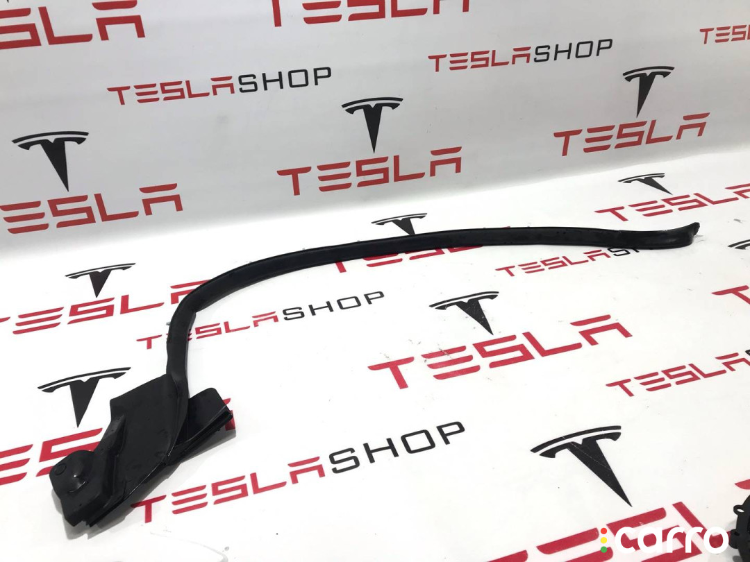 600959600D Уплотнитель задней двери Tesla Model S 2015г. - фото №4