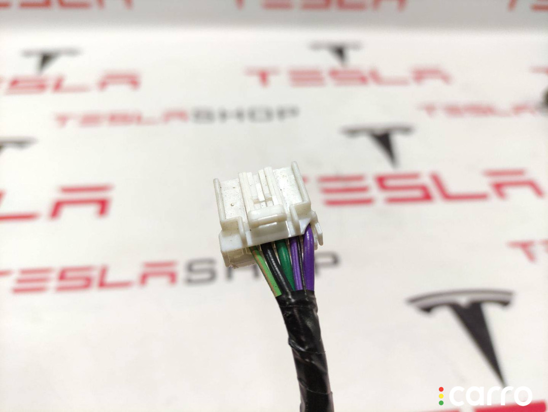 100442500F разъем (фишка) проводки Tesla Model S - фото №3