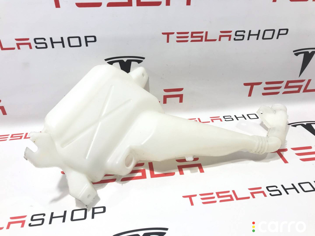 1005400-00-B бачок омывателя Tesla Model S 2015г. - фото №1