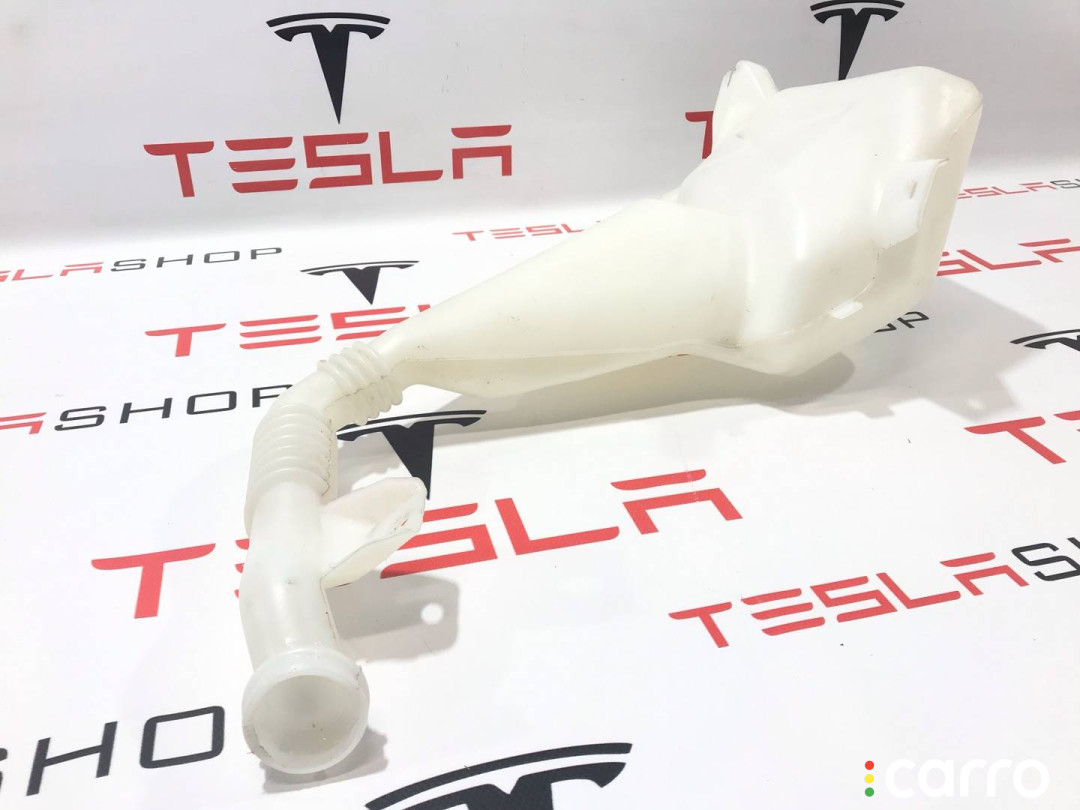 1005400-00-B бачок омывателя Tesla Model S 2015г. - фото №3