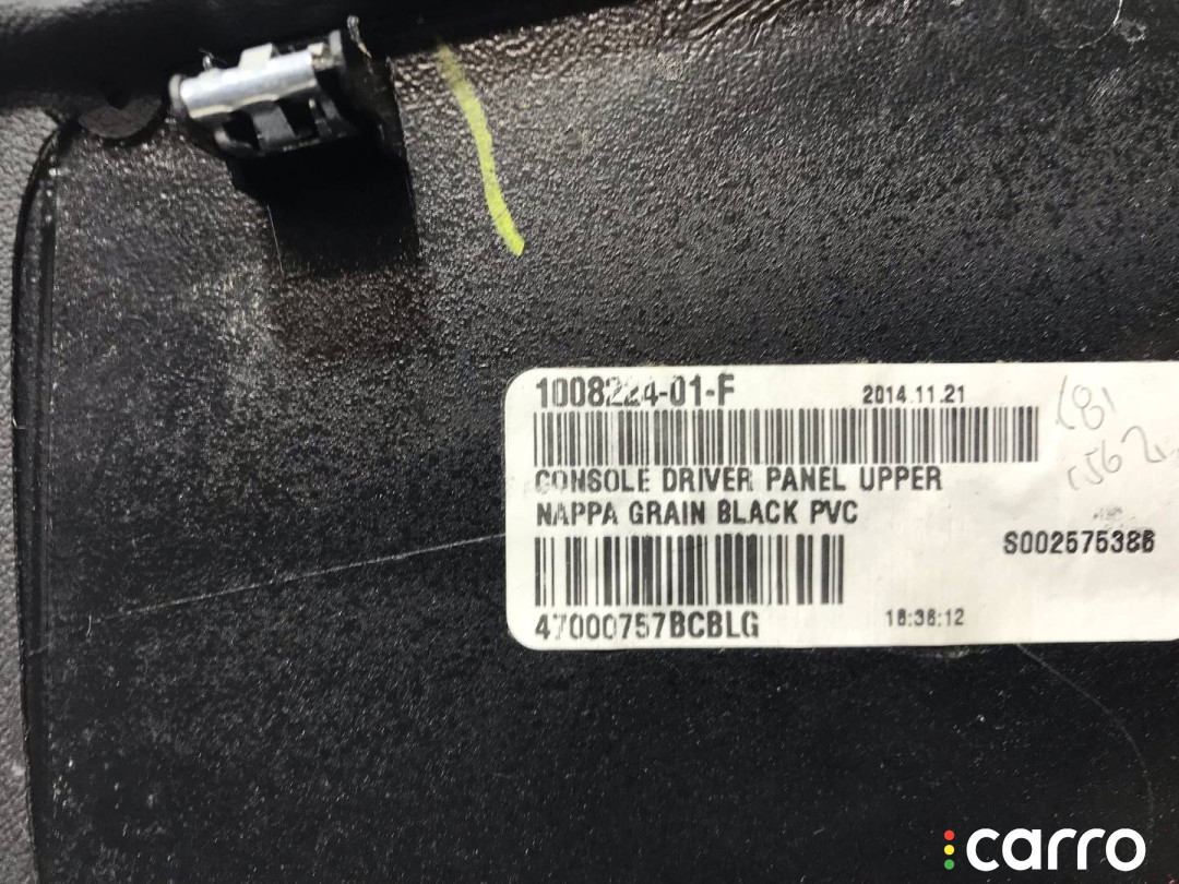 1008224-01-F Накладка центральной консоли Tesla Model S 2015г. - фото №4