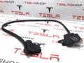 600959400D Уплотнитель передней двери Tesla Model S 2015г. - фото №2
