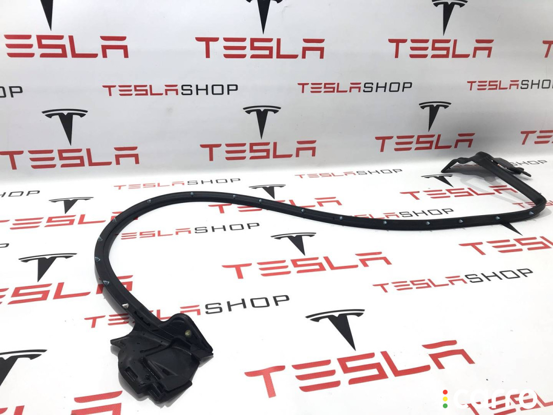 600959400D Уплотнитель передней двери Tesla Model S 2015г. - фото №4
