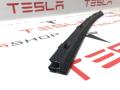 1038406-00-A уплотнитель передний правый Tesla Model S 2015г. - фото №3