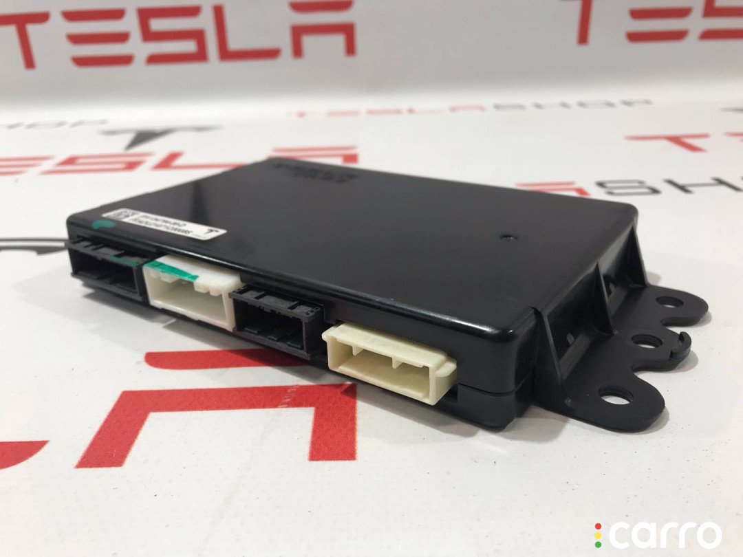 1134794-00-D Блок управления пневмоподвеской Tesla Model S 2-й рест 2021г. - фото №3