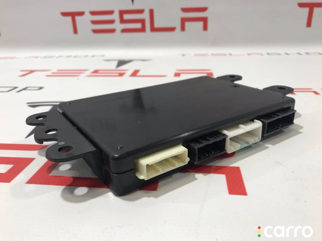 1134794-00-D Блок управления пневмоподвеской Tesla Model S 2-й рест 2021г. - фото №4