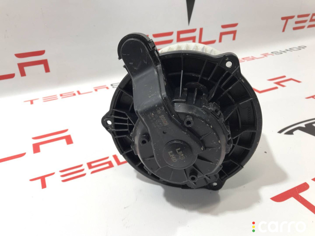 6007600, 1051864-00-A, 6007378-00-G моторчик печки Tesla Model S 2015г. - фото №3