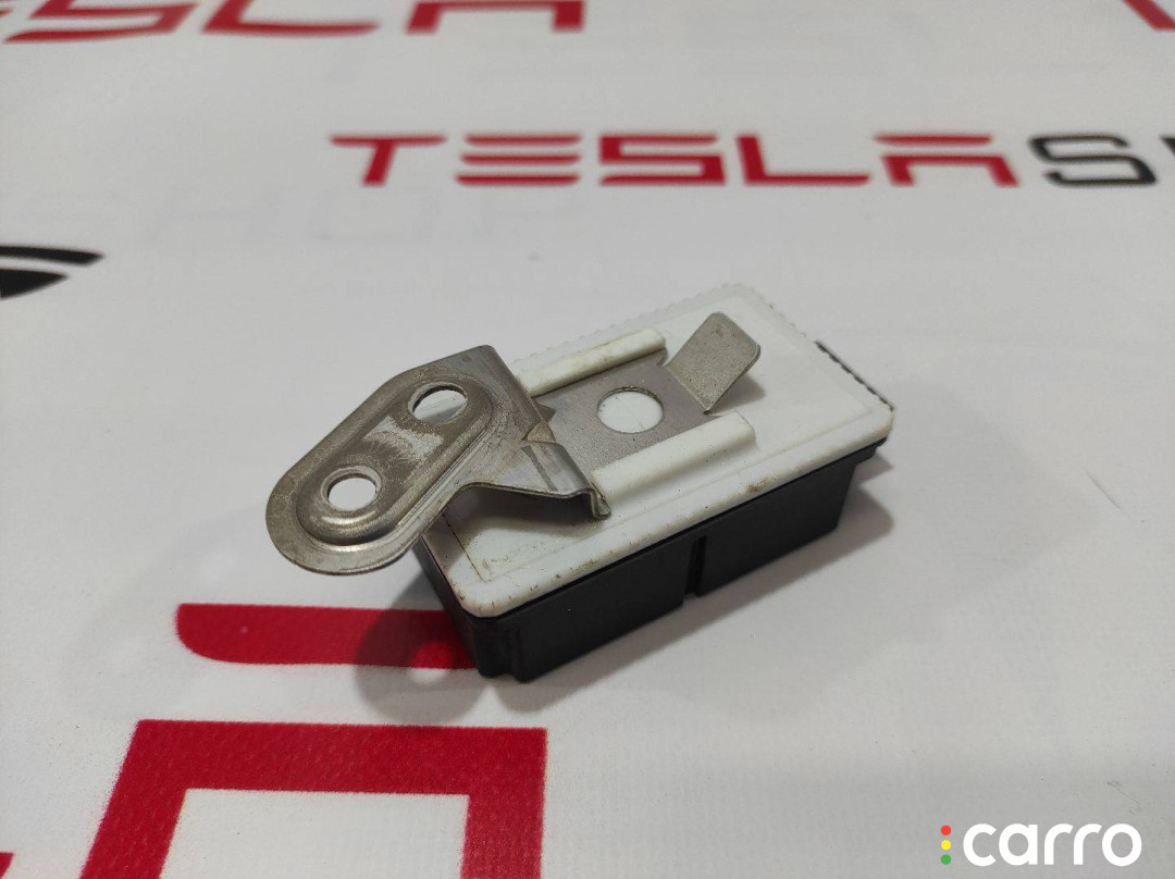 1034601-00-B Блок контроля давления в шинах Tesla Model S 2015г. - фото №3